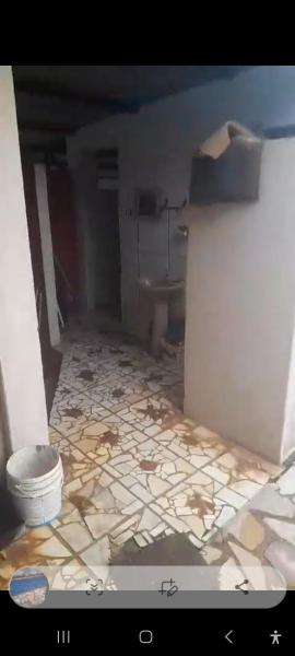cama em dormitorio